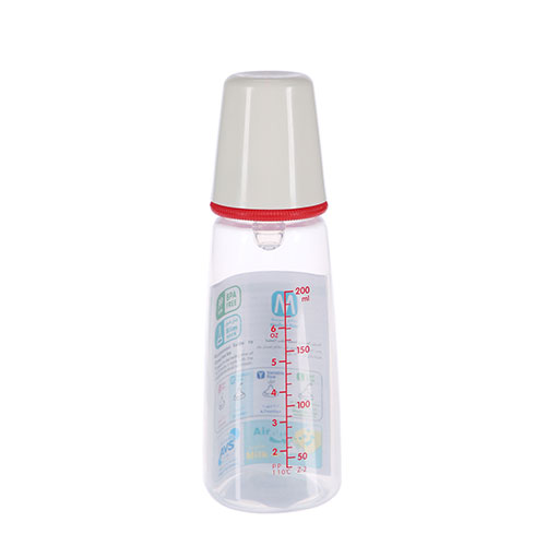 Pigeon Plastic Feeding Bottle 200 ml